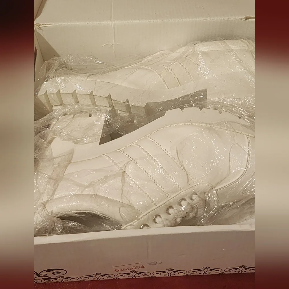 City Snappers sz 8 Nwot nvr worn mc4 - Picture 5 of 5